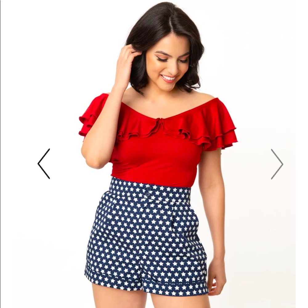 Unique Vintage Navy & White Stella Star Shorts 💙🤍⭐️